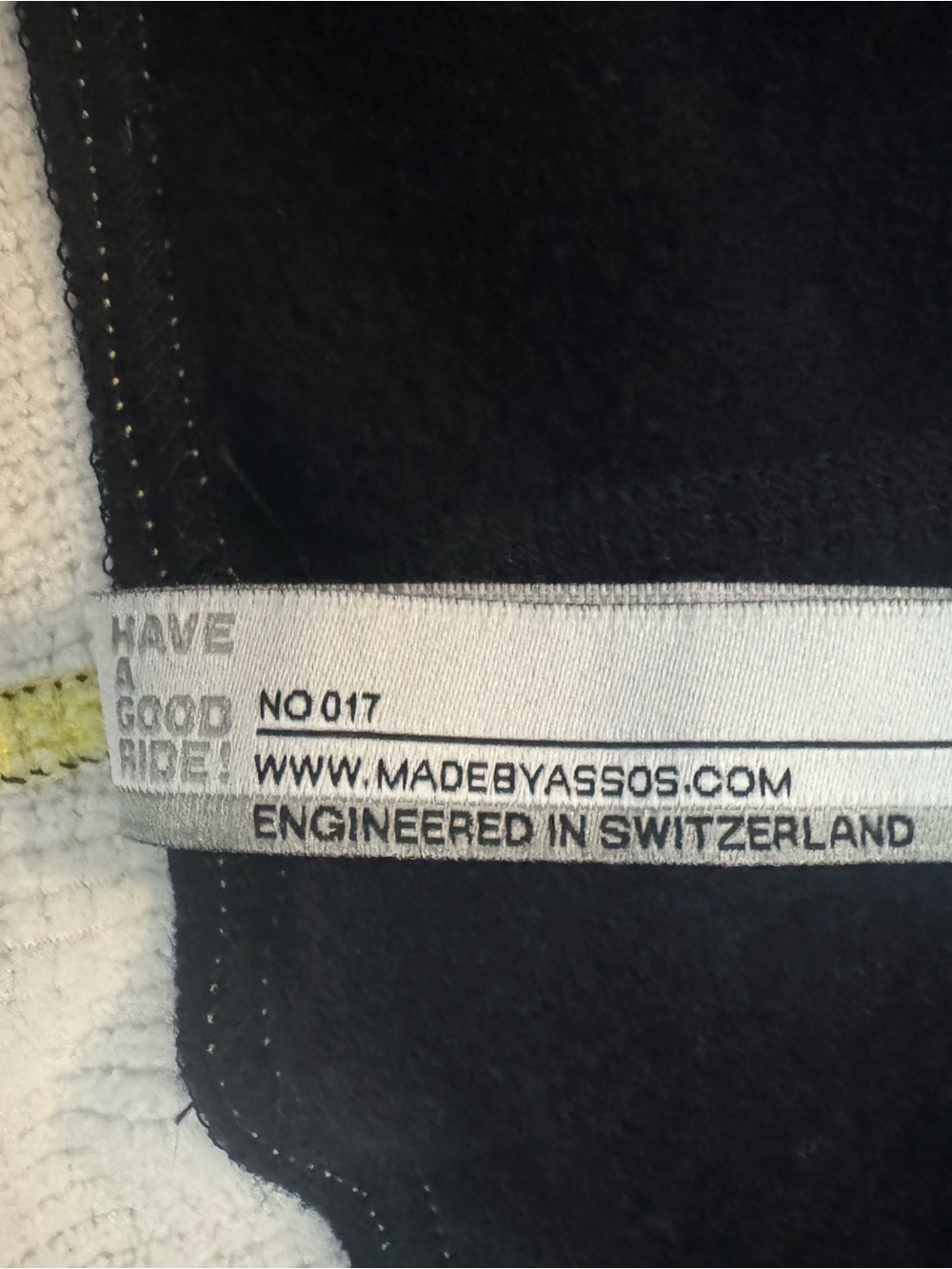 Men's Performance Cycling Jacket in Yellow with Black Accents - Picture 7 of 8